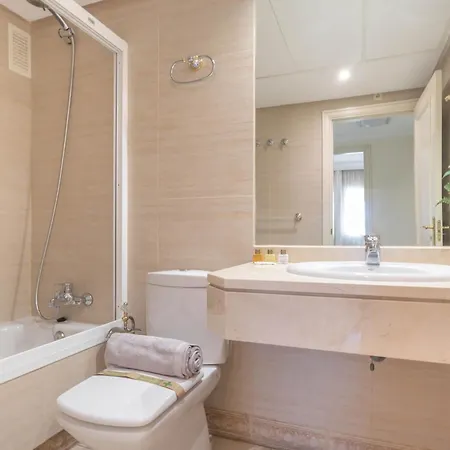 Marina Banus L Apartment